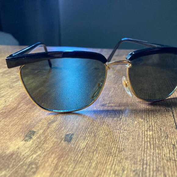 Women's Black and Gold Brow Bar Style Sunglasses - Picture 1 of 6